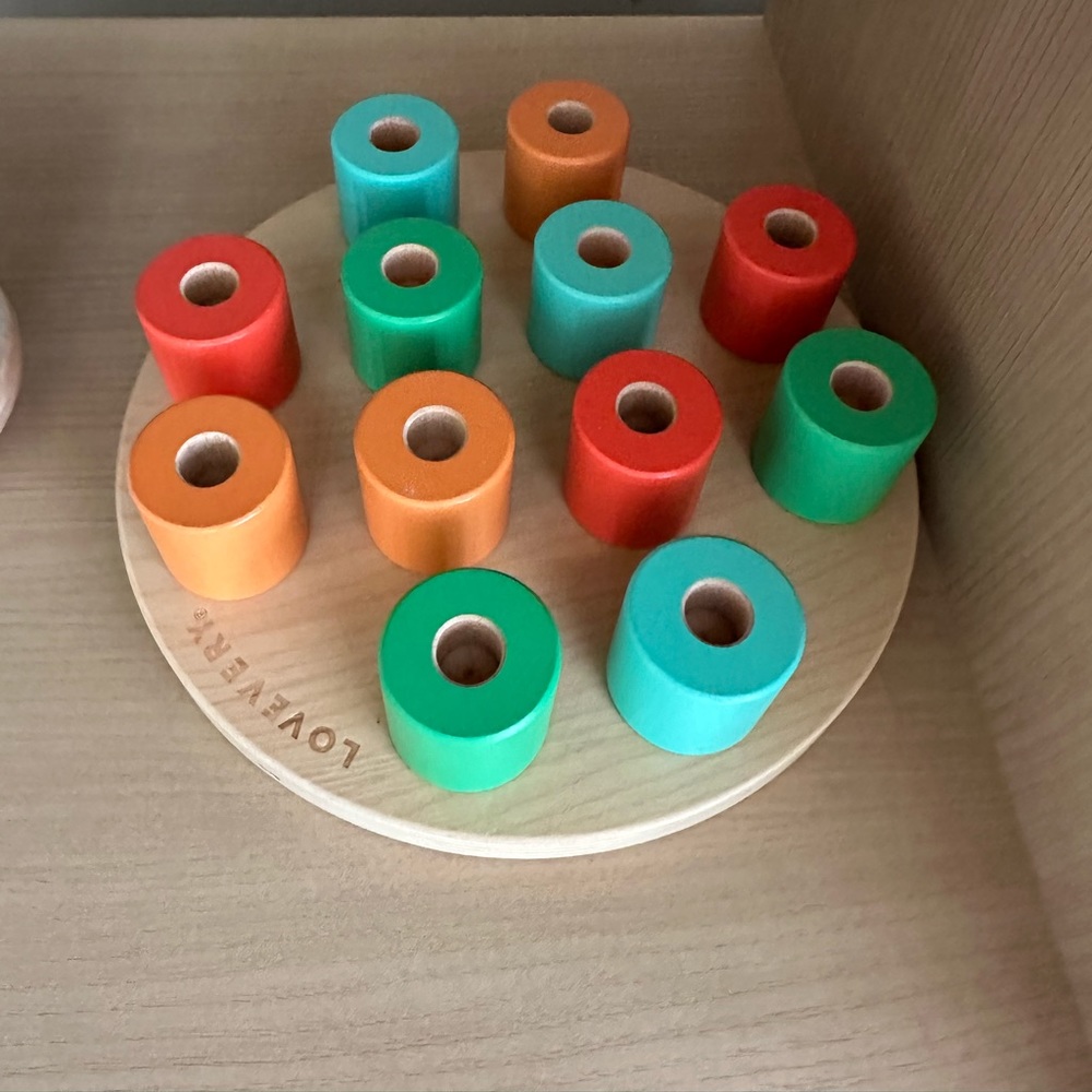 COPY - Lovevery Wooden Peg Board